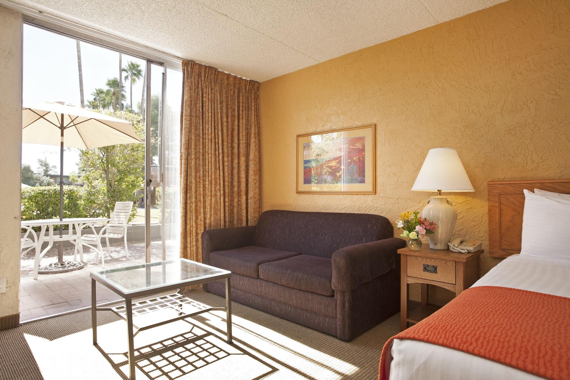 Hotel Ramada By Wyndham Tucson Exterior foto