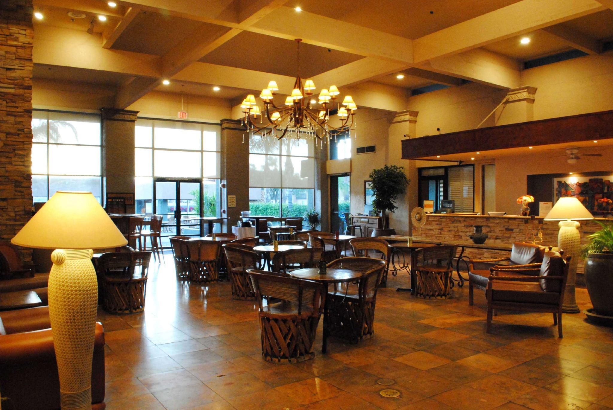 Hotel Ramada By Wyndham Tucson Exterior foto
