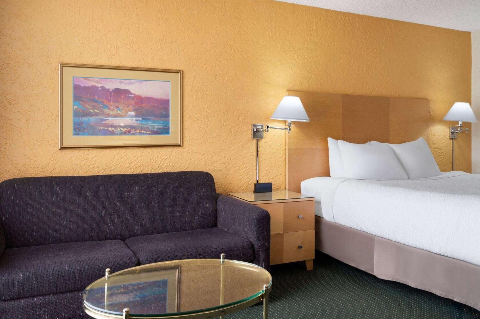 Hotel Ramada By Wyndham Tucson Exterior foto