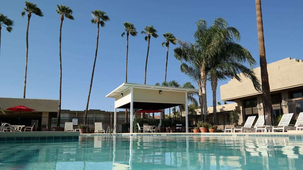 Hotel Ramada By Wyndham Tucson Exterior foto
